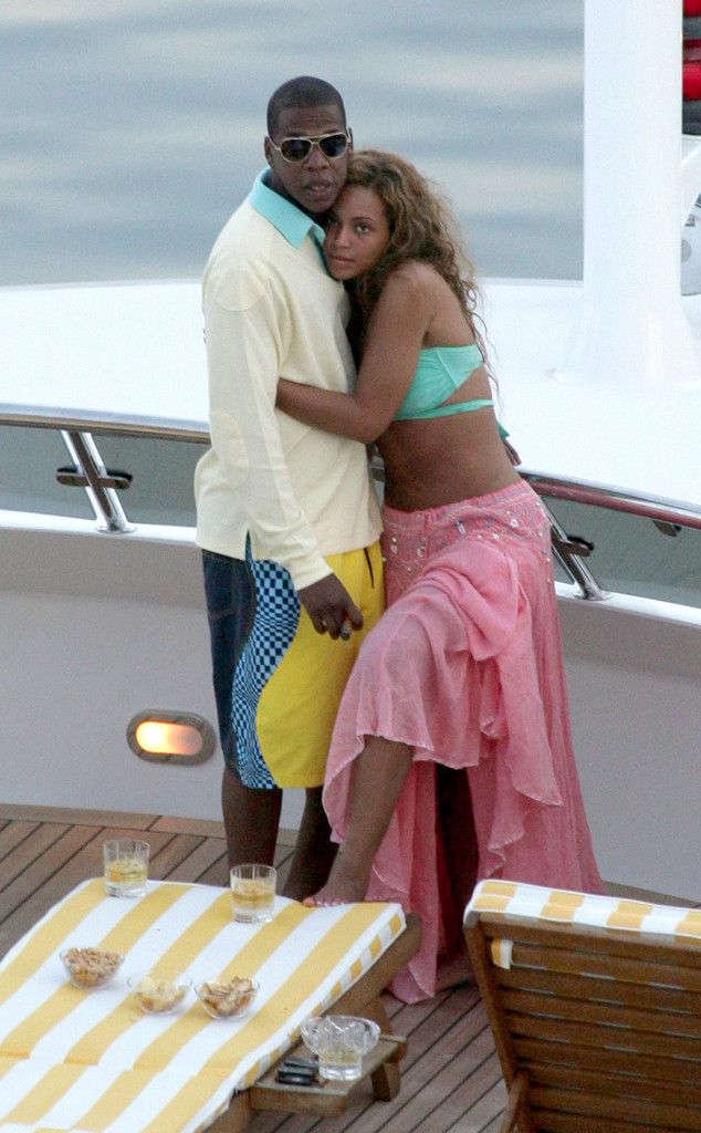 Photos from Beyoncé and Jay Z's Vacation Pics - E! Online | Beyonce and jay  z, Beyonce and jay, Beyonce