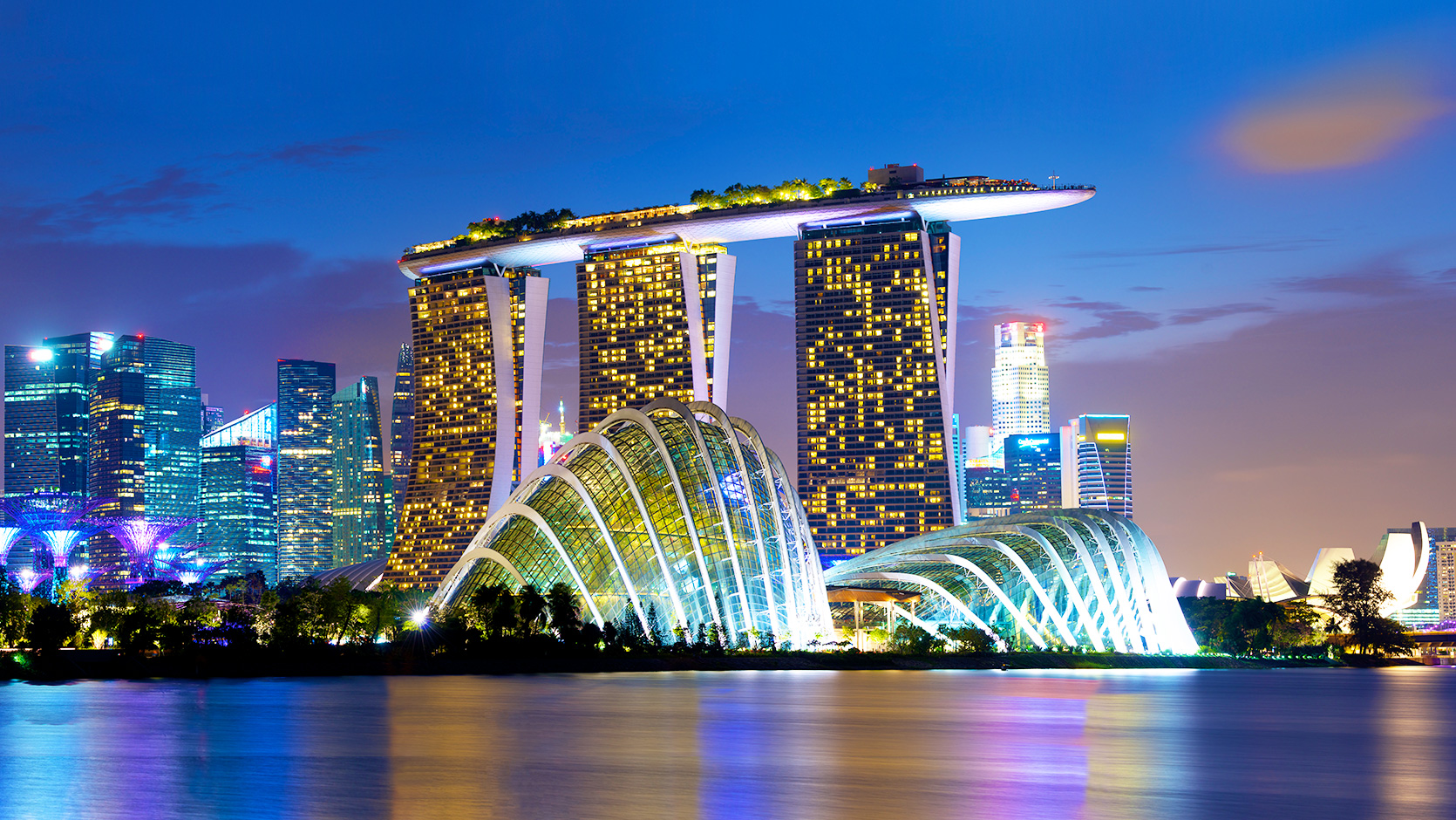 Tham quan Marina Bay Sands, Khách sạn sang trọng của Singapore – Visit  Singapore Trang Chính Thức