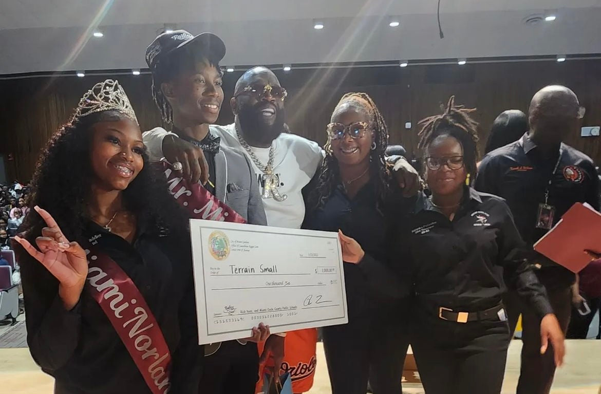 Rapper Rick Ross Gives $10,000 In Scholarships To Former High School -  Because of Them We Can