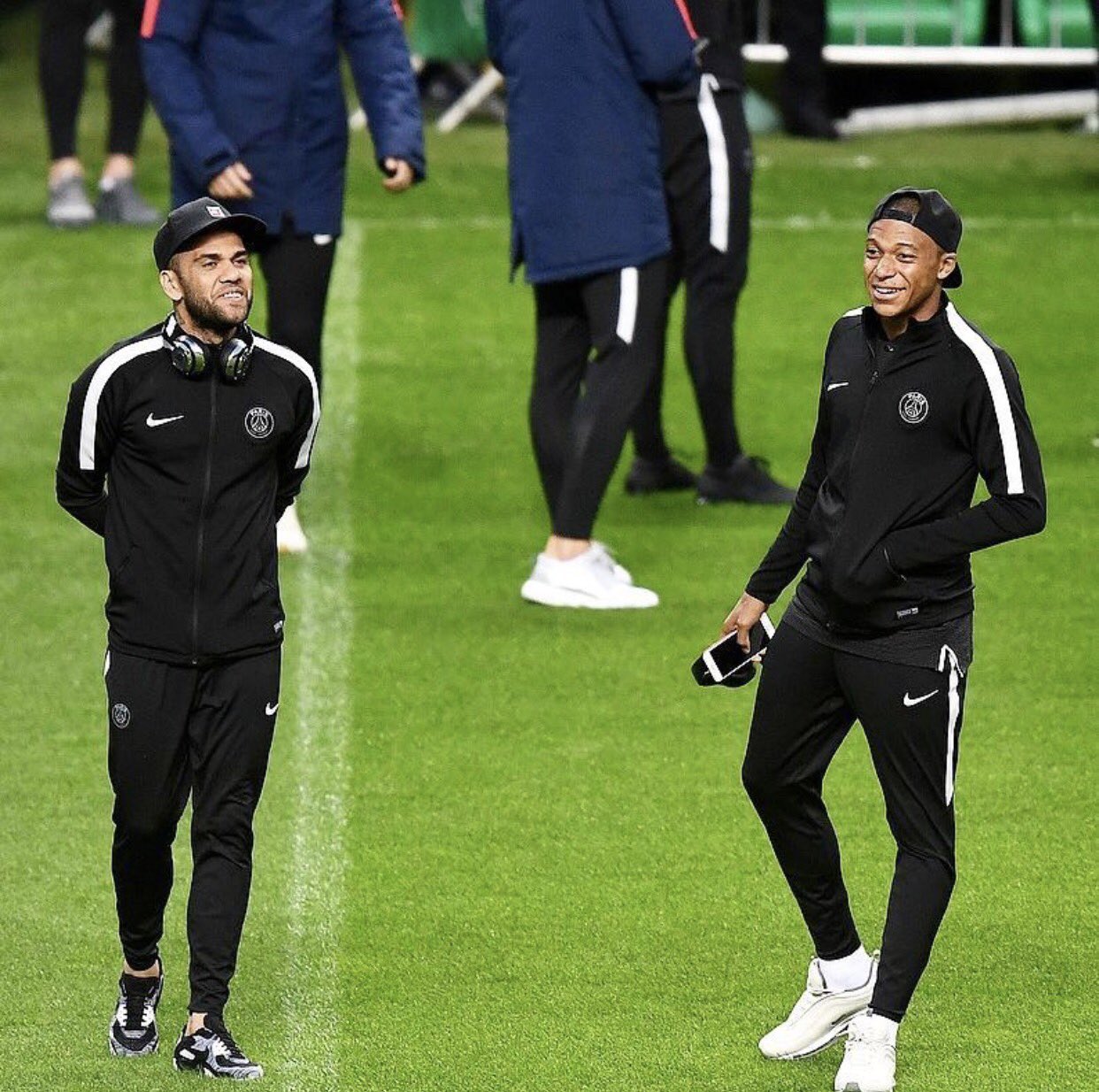 Kylian Mbappé on X: "Celtic Park  w/ @DaniAlvesD2   https://t.co/HNbddsWlJn" / X