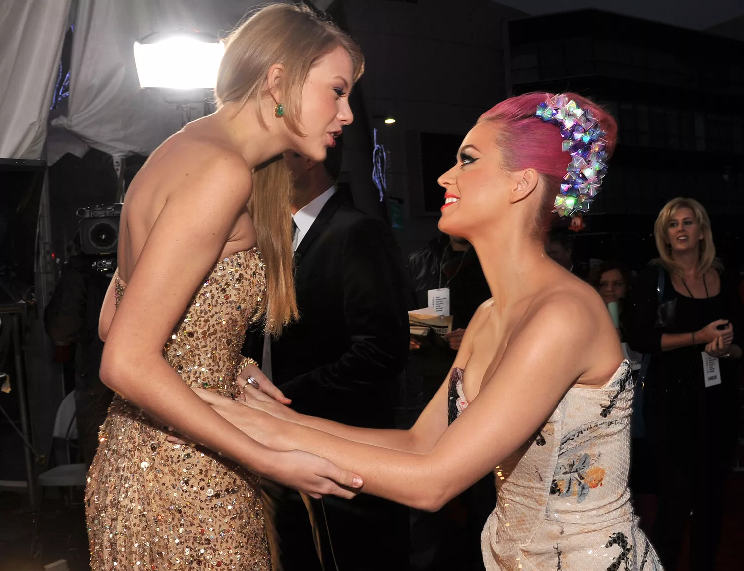 Singers Taylor Swift and Katy Perry arrive at the 2011 American Music Awards held at Nokia Theatre L.A. LIVE 