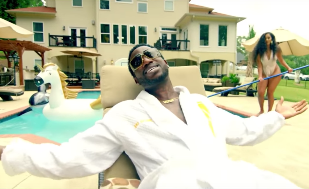 Gucci Mane Shares Video for "Bling Blaww Burr" feat. Young Dolph | Sidewalk  Hustle