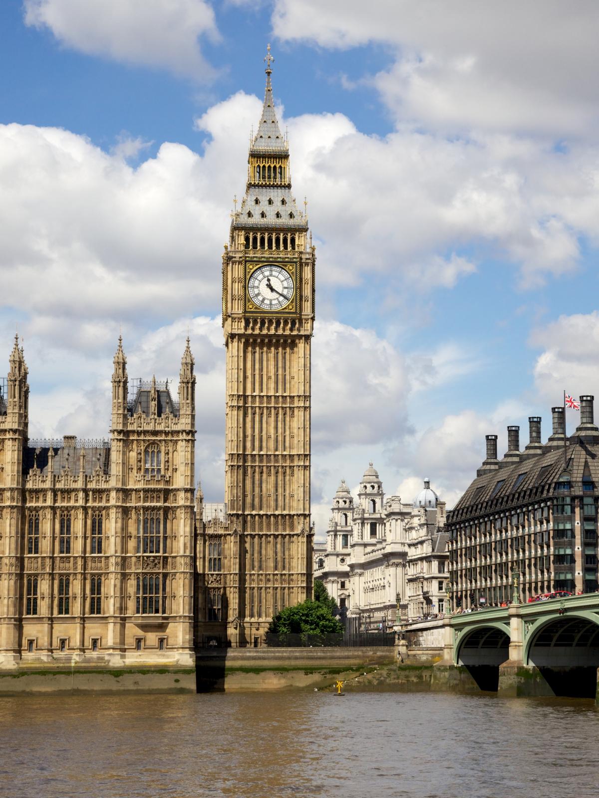 The Queen's Walk - View: Big Ben | Speaker's House | Westminster Bridge  London | Fotogoals Photo spots