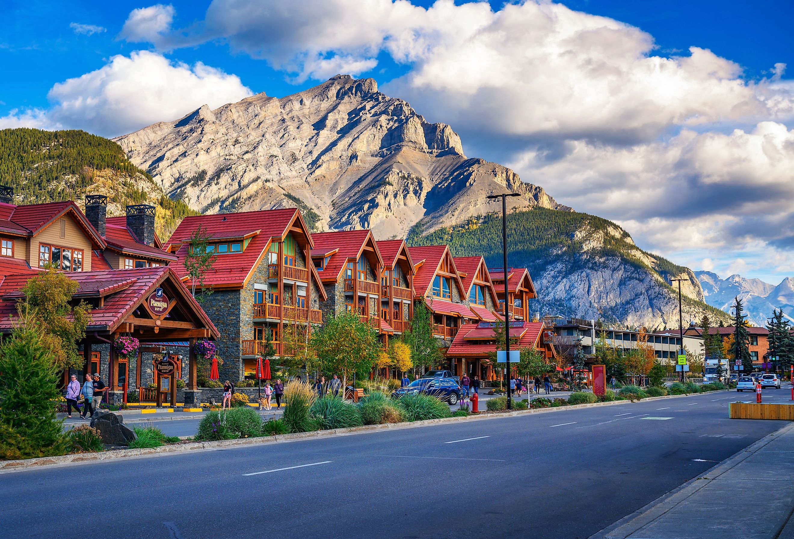 10 Most Beautiful Small Towns in Alberta - WorldAtlas