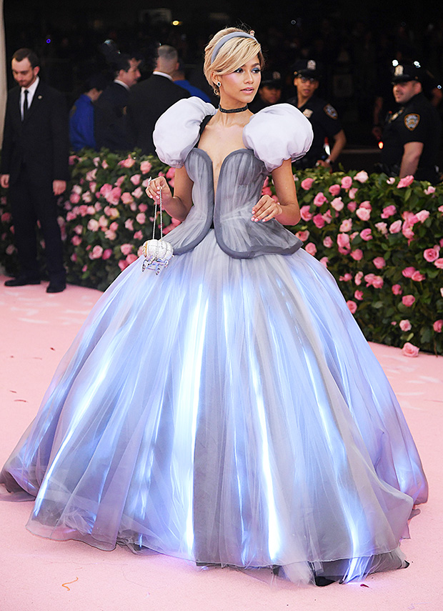 Zendaya's Dress At Met Gala 2019 — Channels Cinderella – Hollywood Life