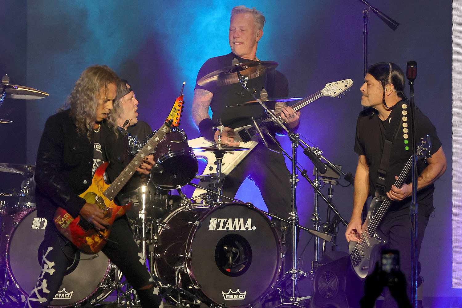 Metallica's James Hetfield Admits He's Feeling Insecure During Concert