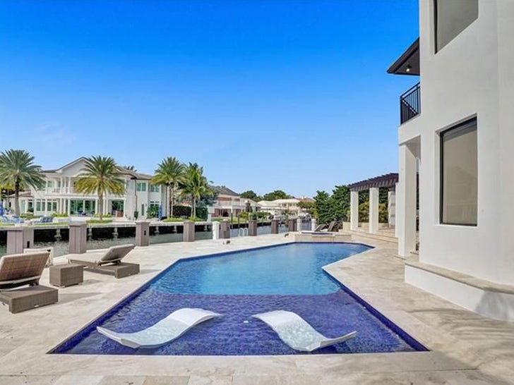 Lionel Messi Buys $10.8 Million Mansion In South Florida