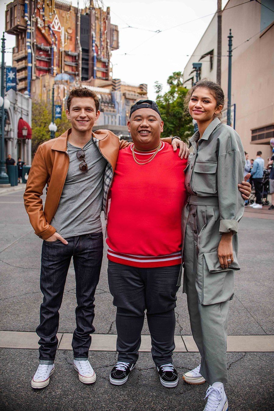 Tom Holland, Jacob Batalon & Zendaya | Tom holland zendaya, Tom holland,  Spiderman cast