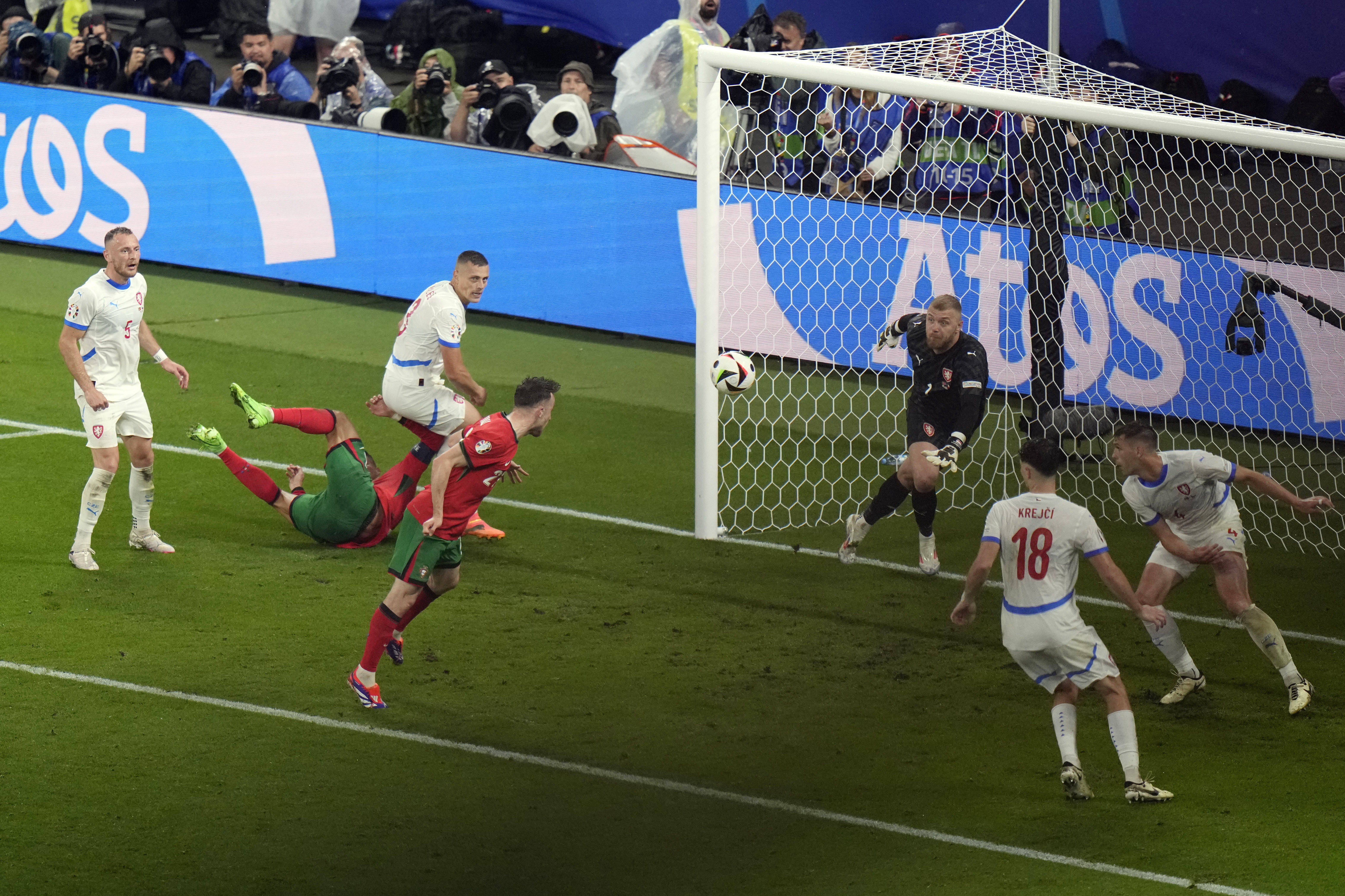 Diogo Jota thought he had fired Portugal in front, but the goal was chalked off