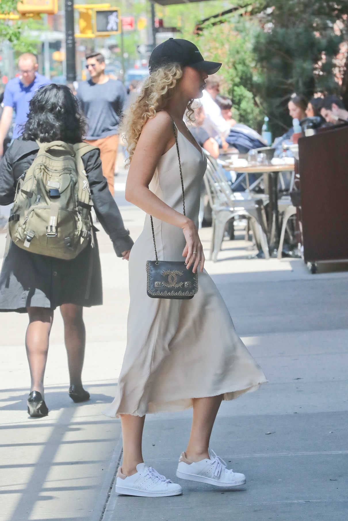 Blake Lively Was Spotted Out in New York City 05/08/2018-5 – LACELEBS.CO