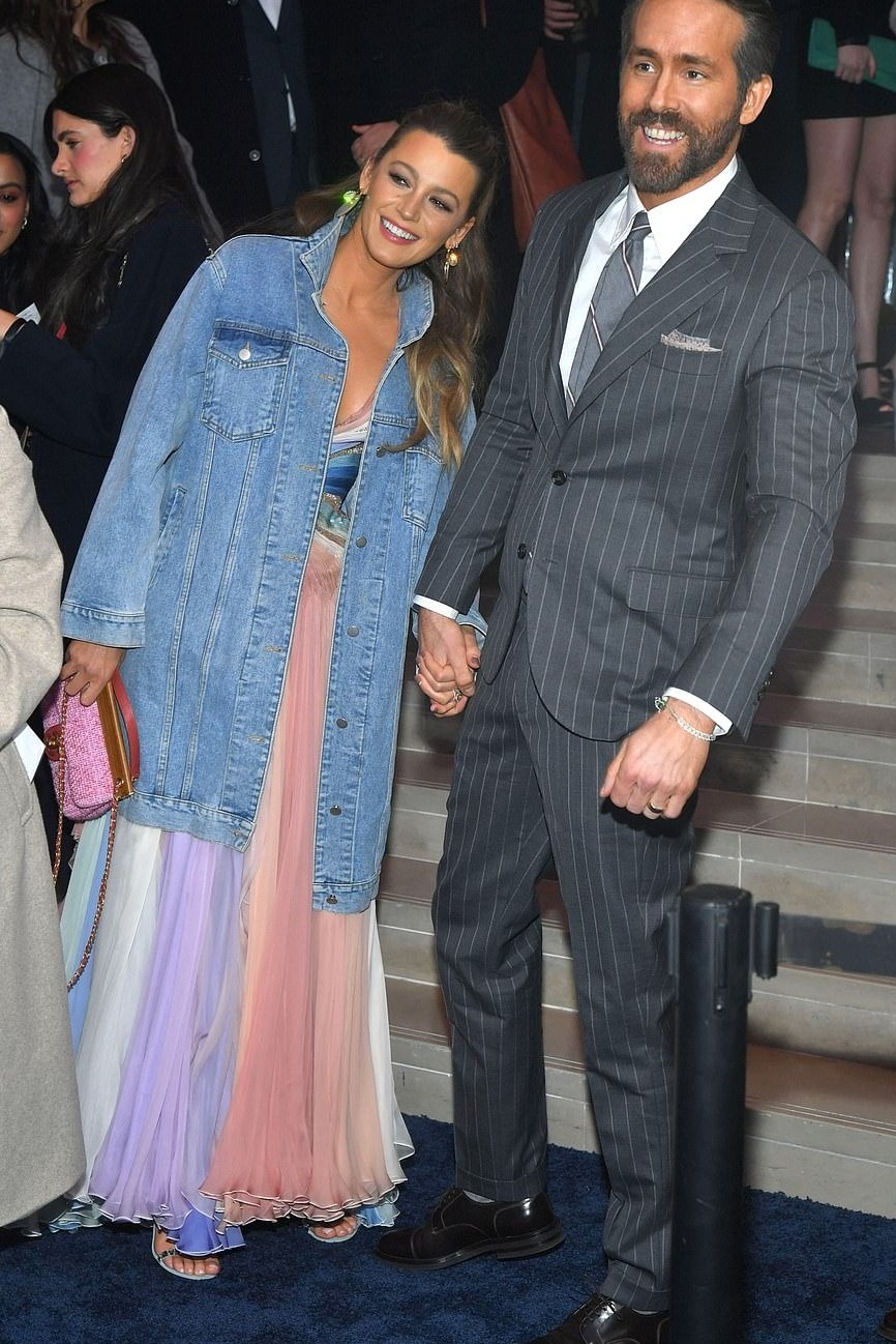 Blake Lively, Ryan Reynolds dazzle at premiere of New Netflix Film 'The  Adam Project'