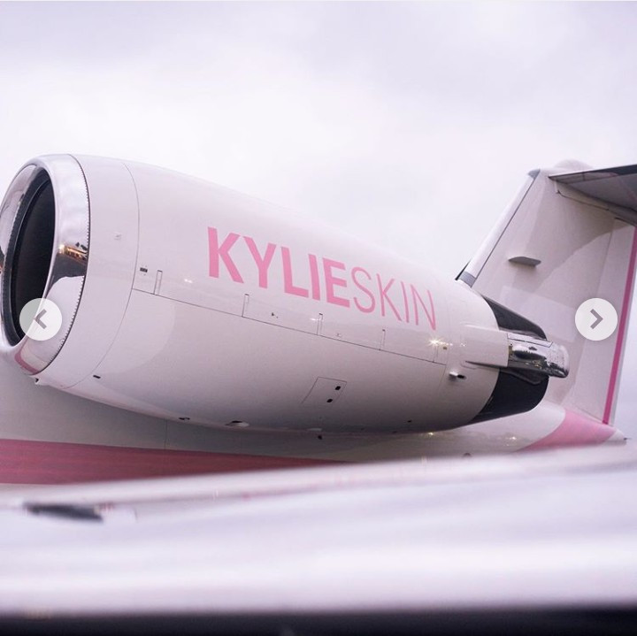 Kylie Jenner takes her girls on trip in pink private jet with Kylie