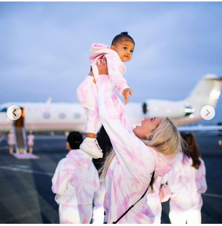 Kylie Jenner takes her girls on trip in pink private jet with Kylie