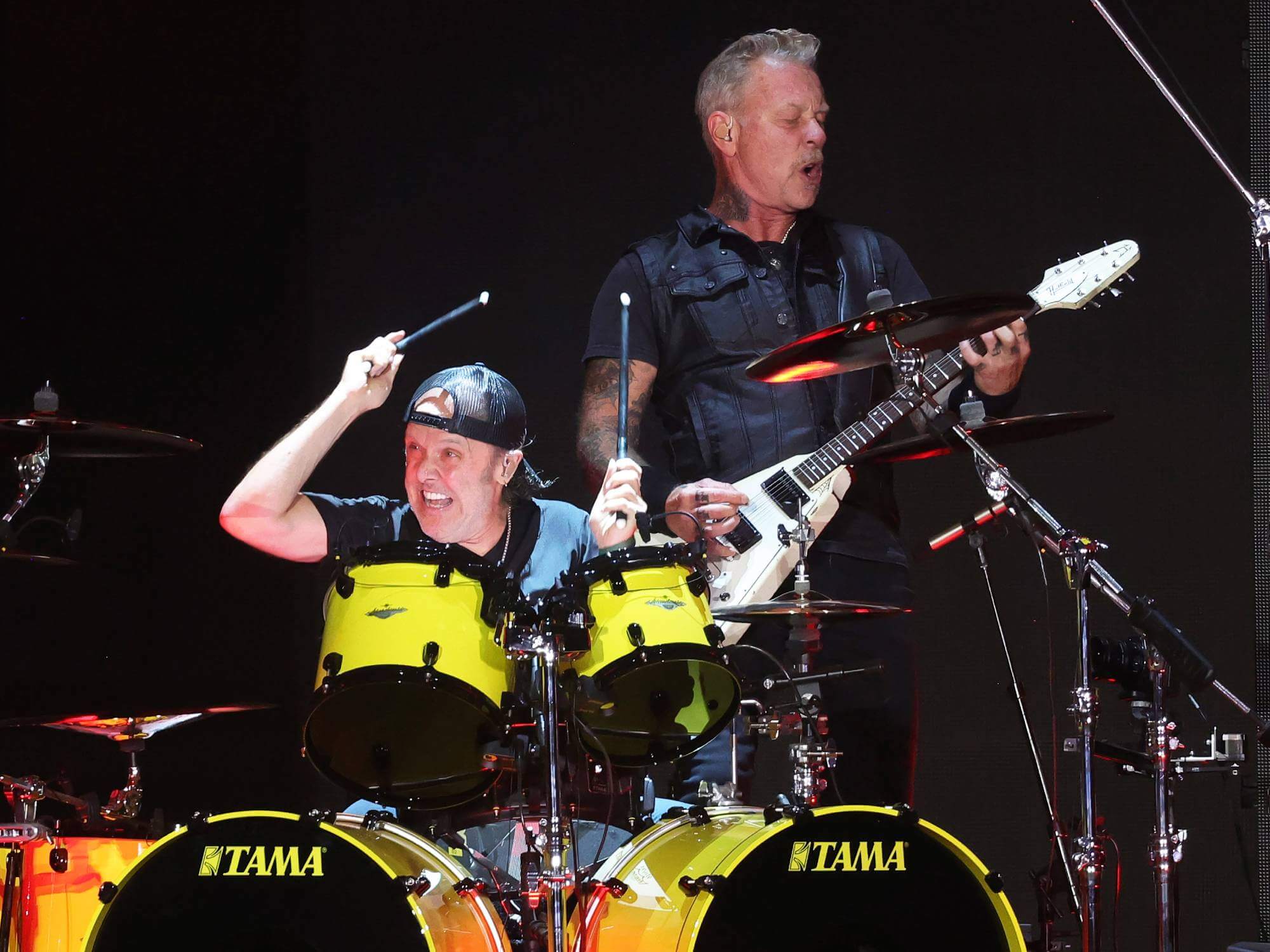 James Hetfield reveals Lars Ulrich never rehearsed until “four or five  years ago”