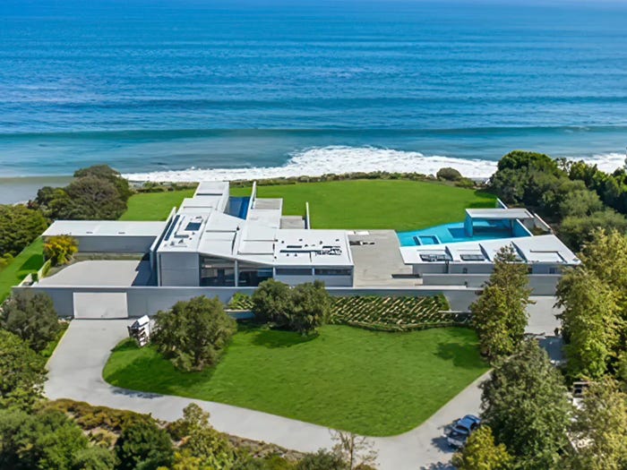 A sky view of 27712 Pacific Coast Highway in Malibu, purchased by Beyonce and Jay-Z in May of 2023 for $200 million.