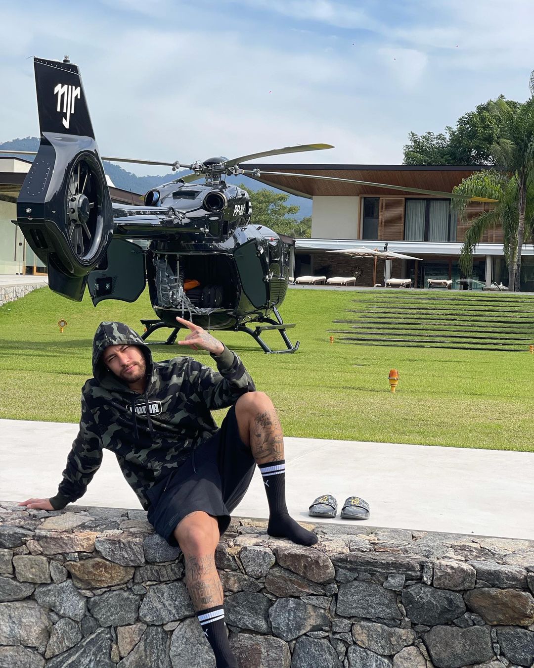 Neymar shows off incredible £10m personalised Mercedes helicopter with  initials on tail outside of plush pad | The Sun