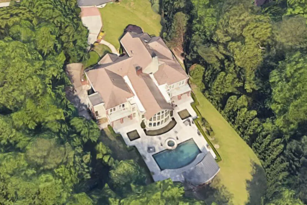 Gucci Mane House: Beautiful Atlanta Mansion - Rear Of The Year Competition